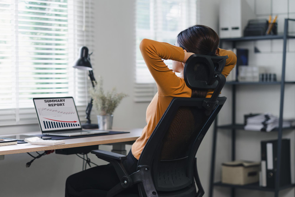 Work-From-Home Back Pain: Tips and Solutions from a Physical Therapist